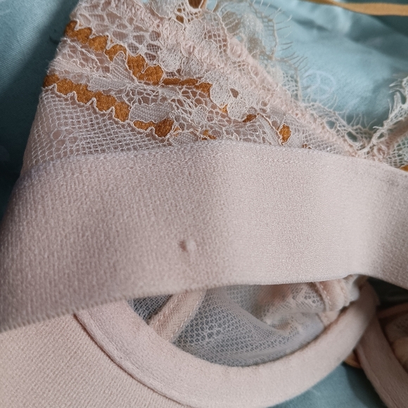 Free People Hour of Dawn Sheer Cream Lace Bra 32A - Picture 7 of 8
